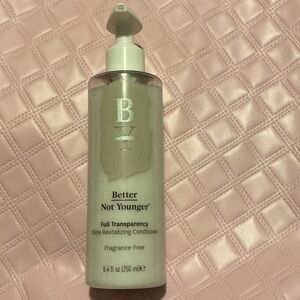 Full Transparency Shine Revitalizing Conditioner - White